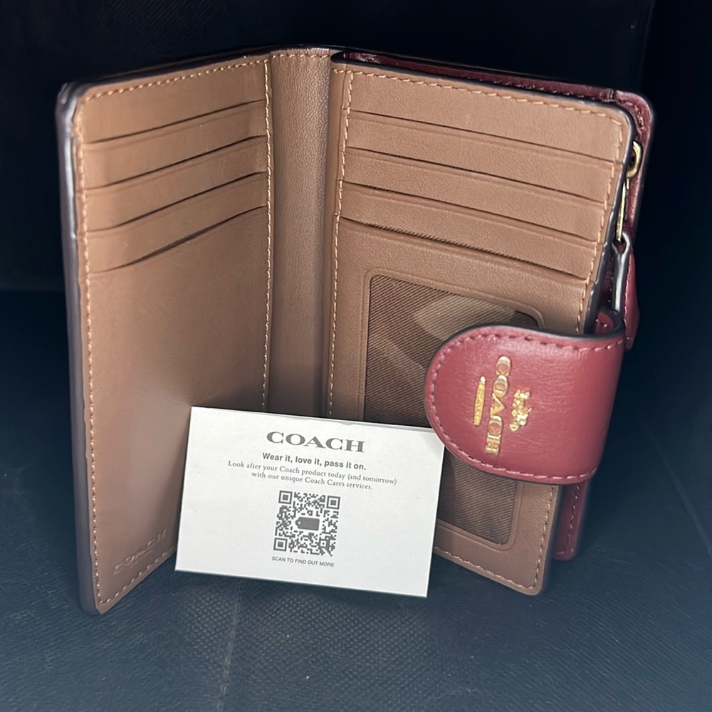 COACH Medium Corner Zip Wallet In Signature Canvas With Wildflower Print🌸 - Picture 3 of 7